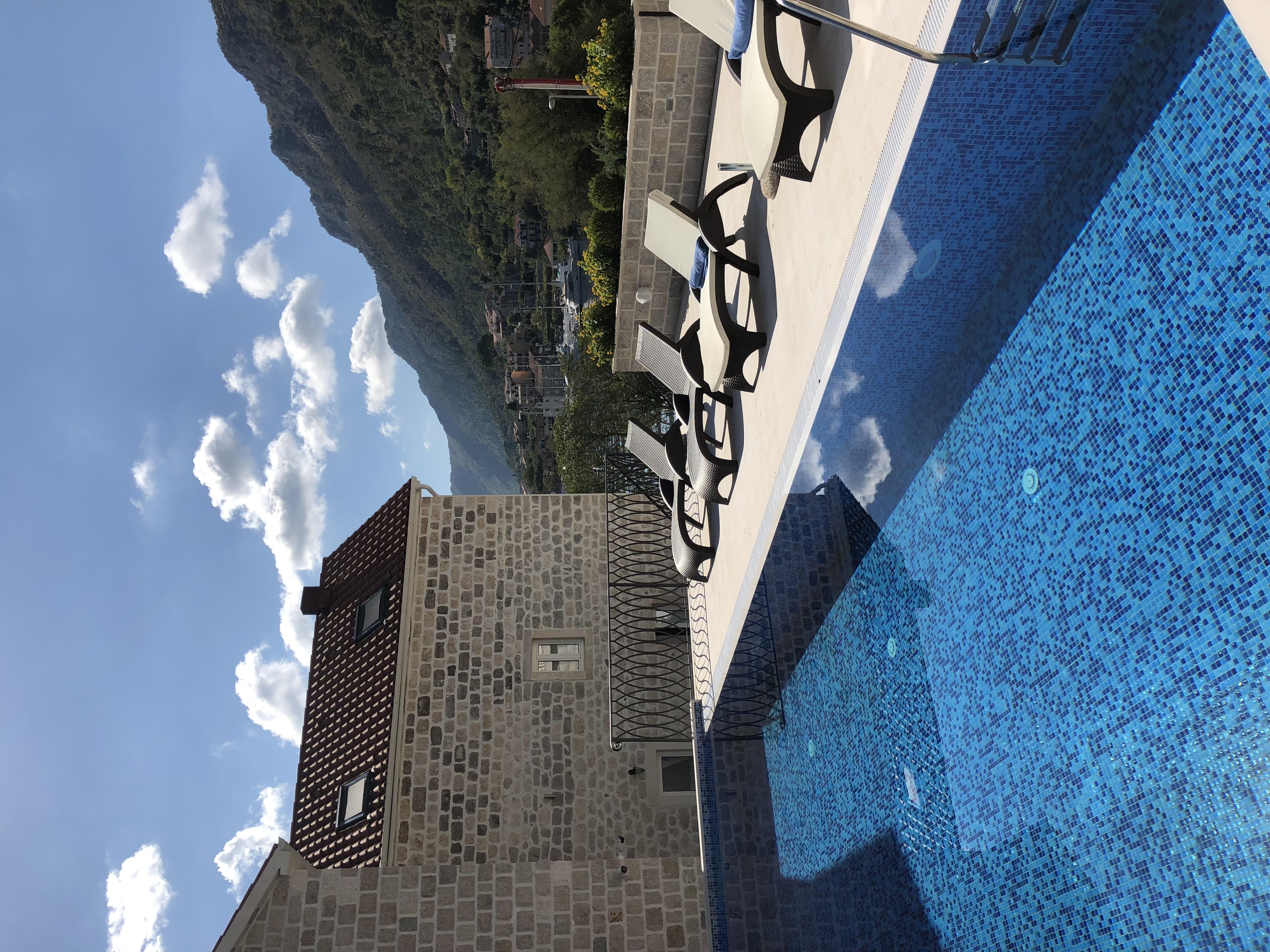 Hotel Libertas Cattaro Esterno foto