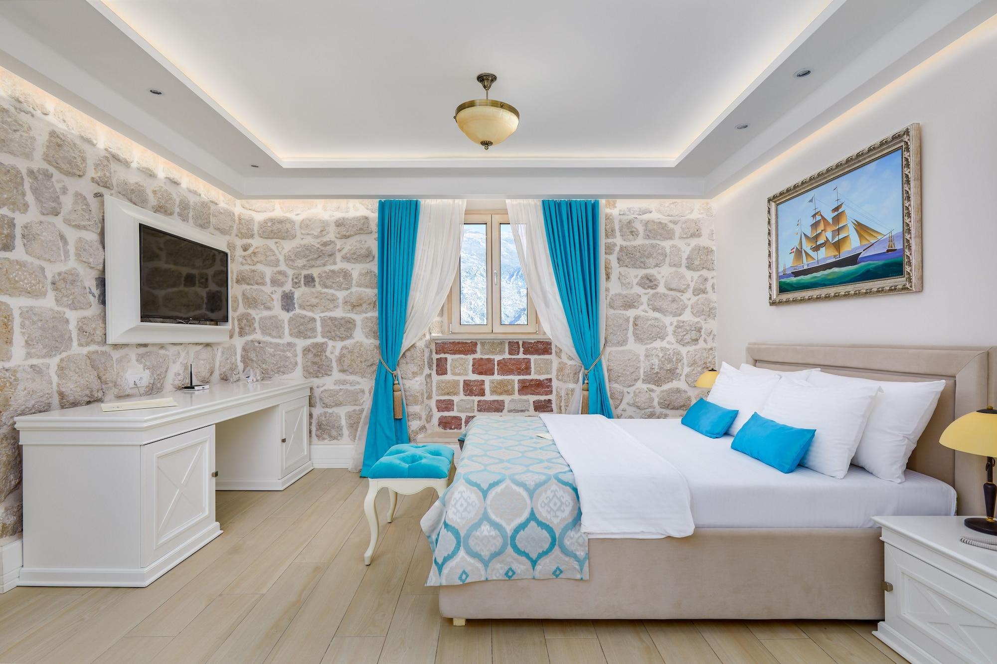 Hotel Libertas Cattaro Esterno foto